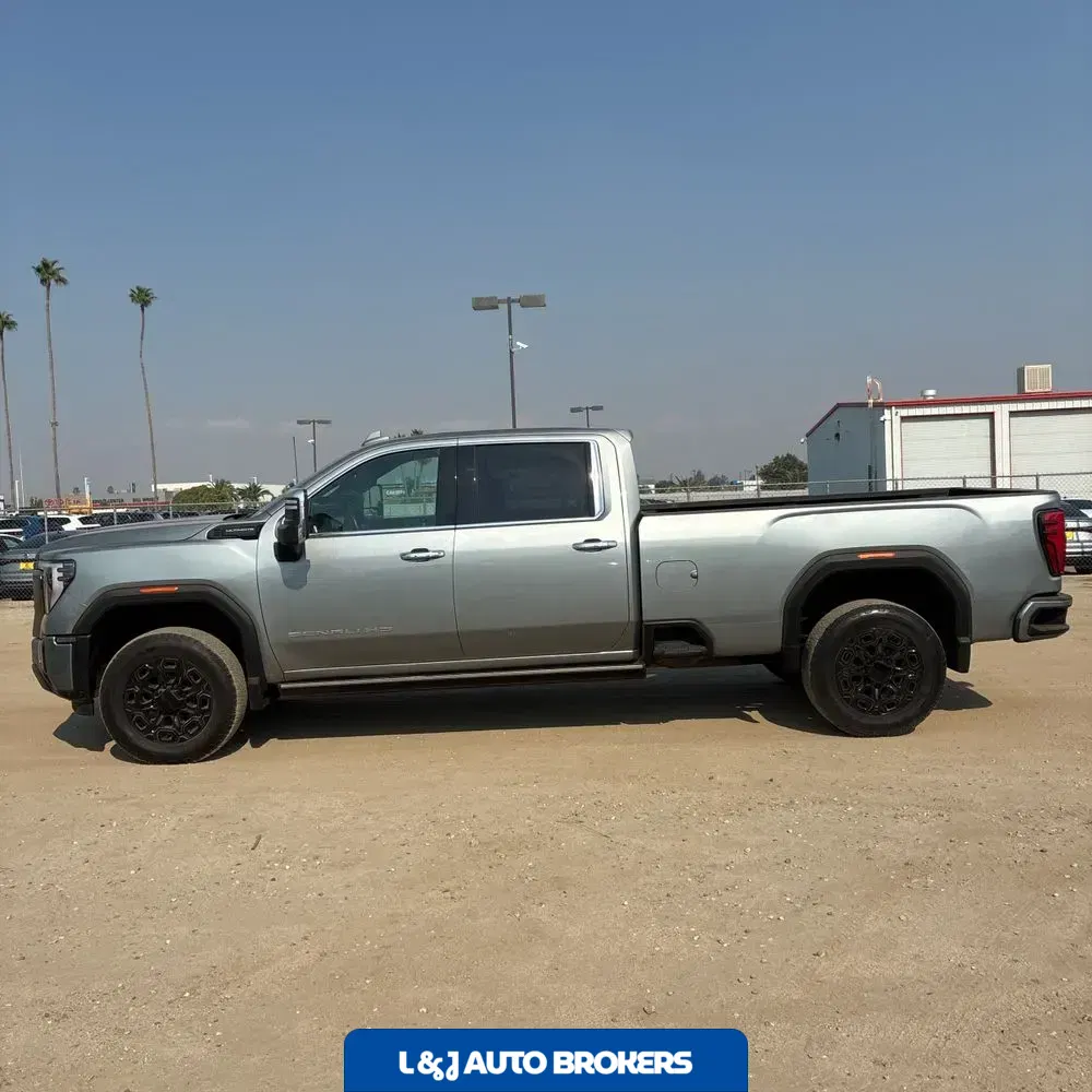 2024 GMC Sierra 2500HD Denali Ultimate