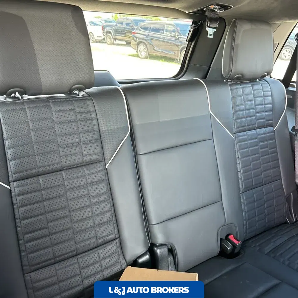2025 Cadillac Escalade V-Sport