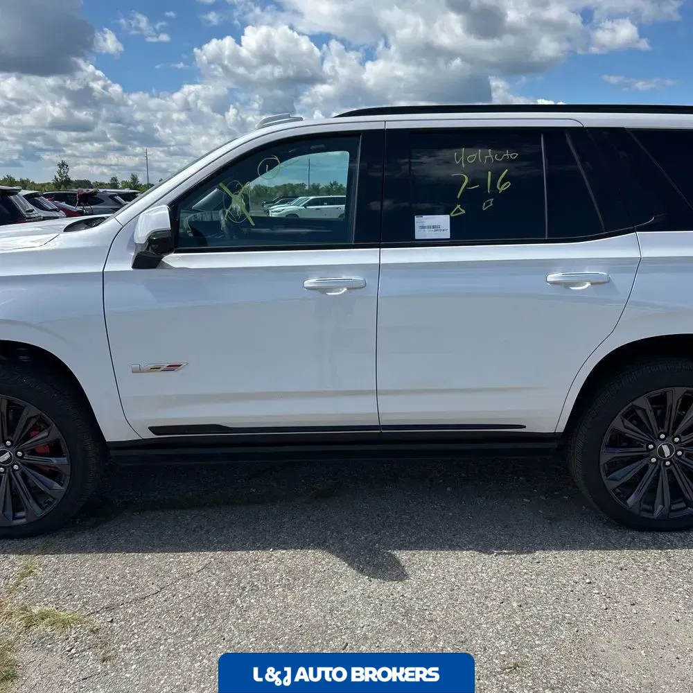 2025 Cadillac Escalade V-Sport
