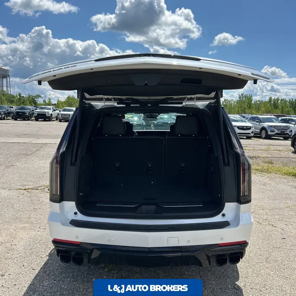 2025 Cadillac Escalade V-Sport