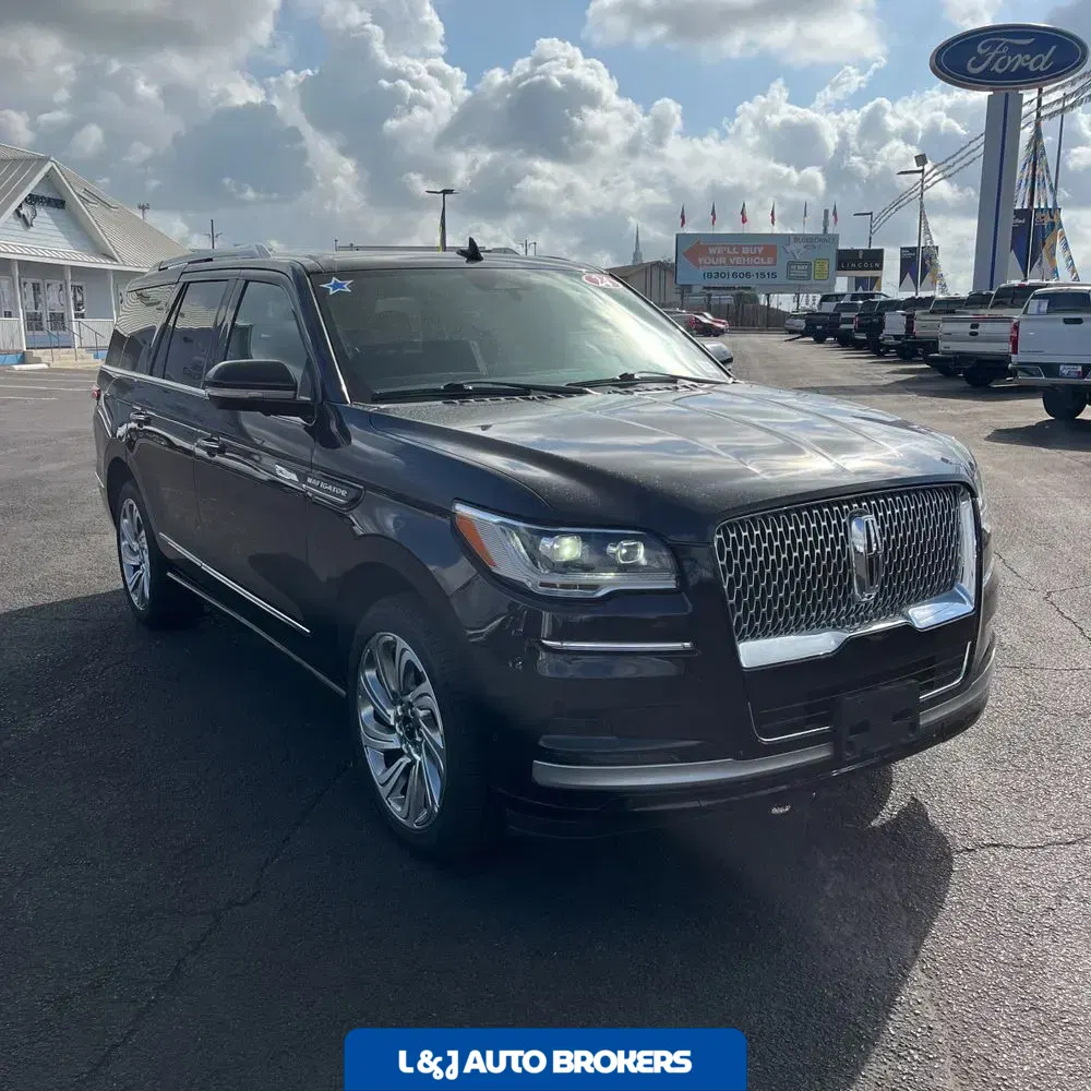 2024 Lincoln Navigator Premiere