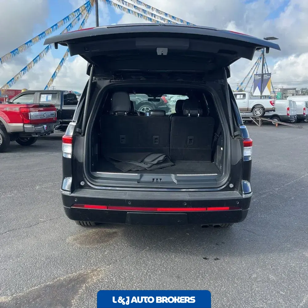 2024 Lincoln Navigator Premiere