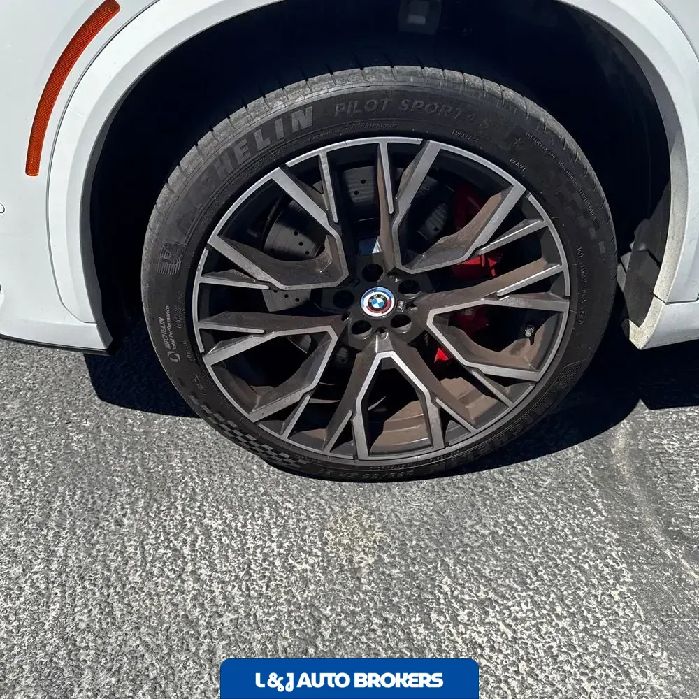 2023 BMW X5 M