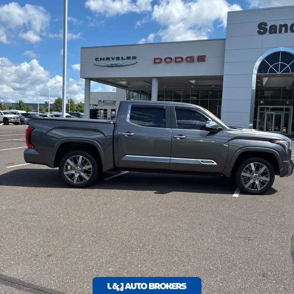 2024 Toyota Tundra Capstone HV