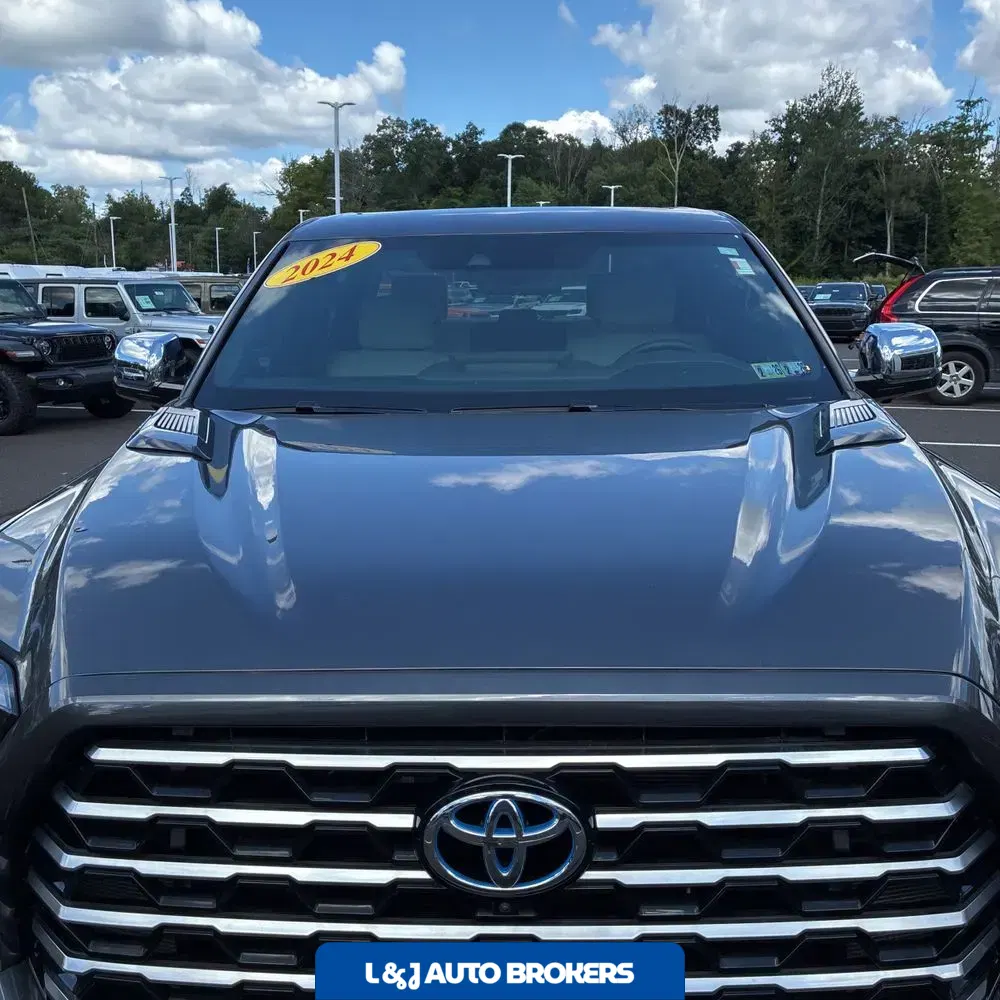 2024 Toyota Tundra Capstone HV