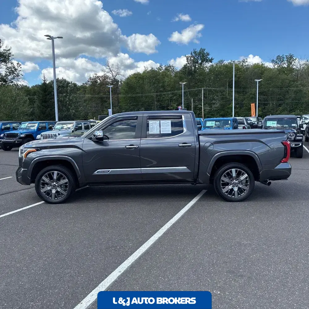 2024 Toyota Tundra Capstone HV