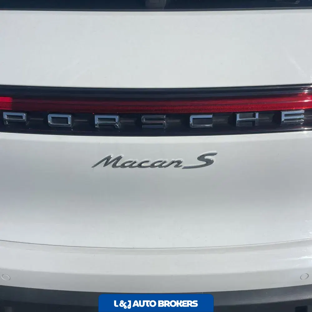 2022 Porsche Macan S