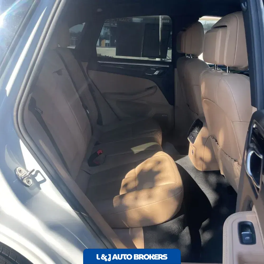 2022 Porsche Macan S