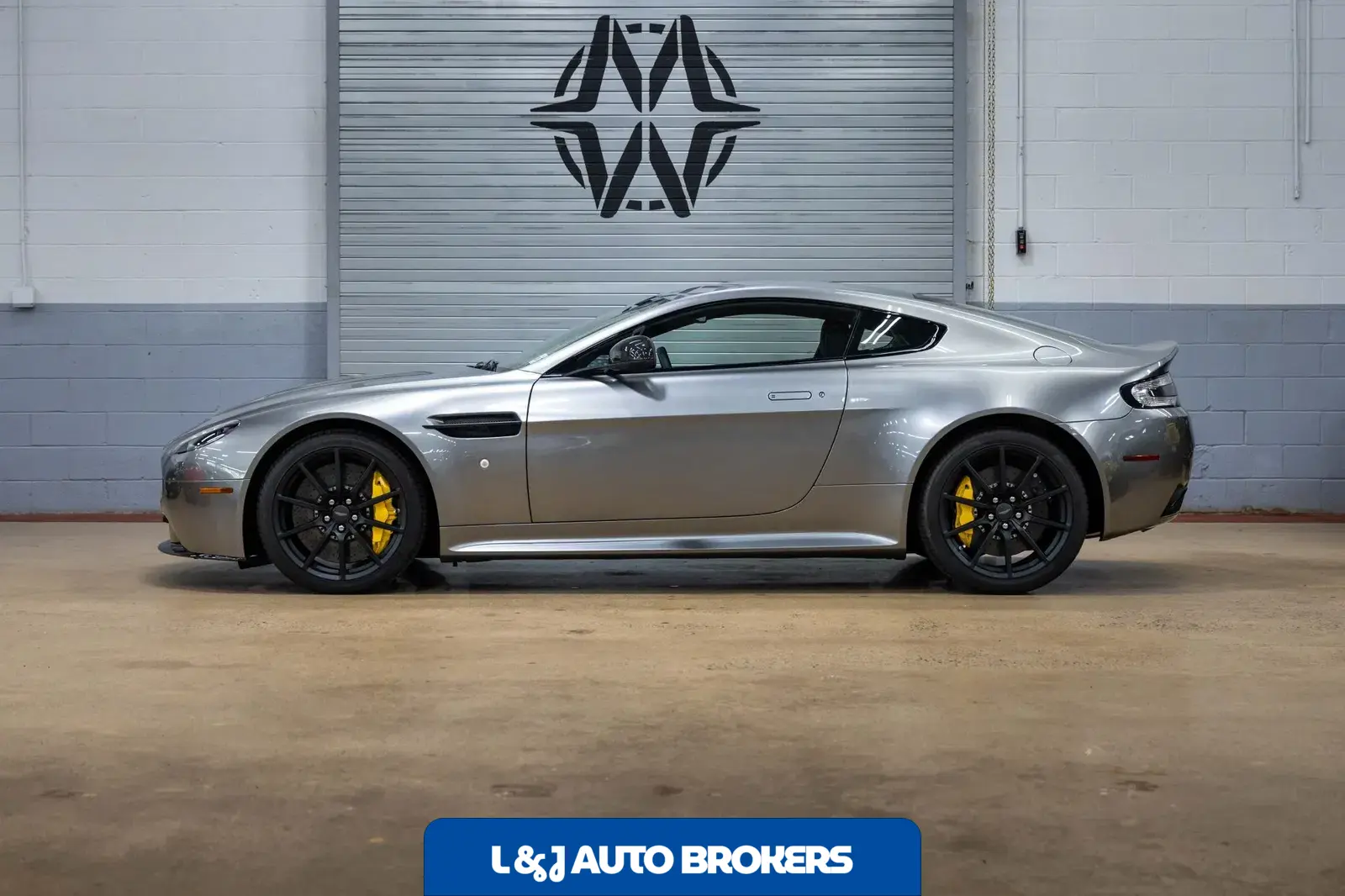 2017 Aston Martin V12 Vantage S 7-Speed