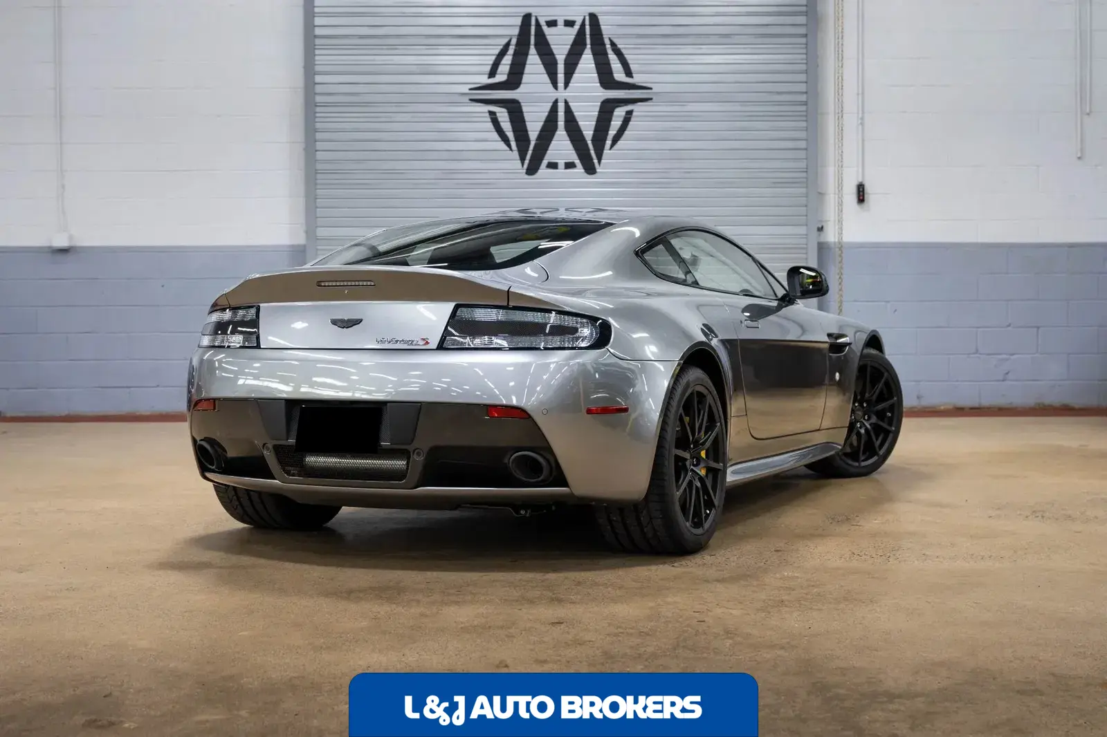 2017 Aston Martin V12 Vantage S 7-Speed