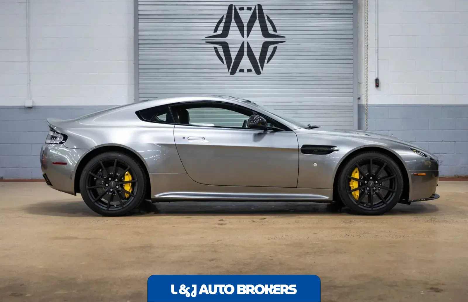 2017 Aston Martin V12 Vantage S 7-Speed