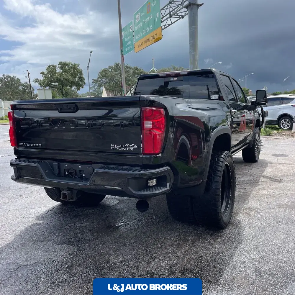 2021 Chevrolet Silverado 3500HD High Country
