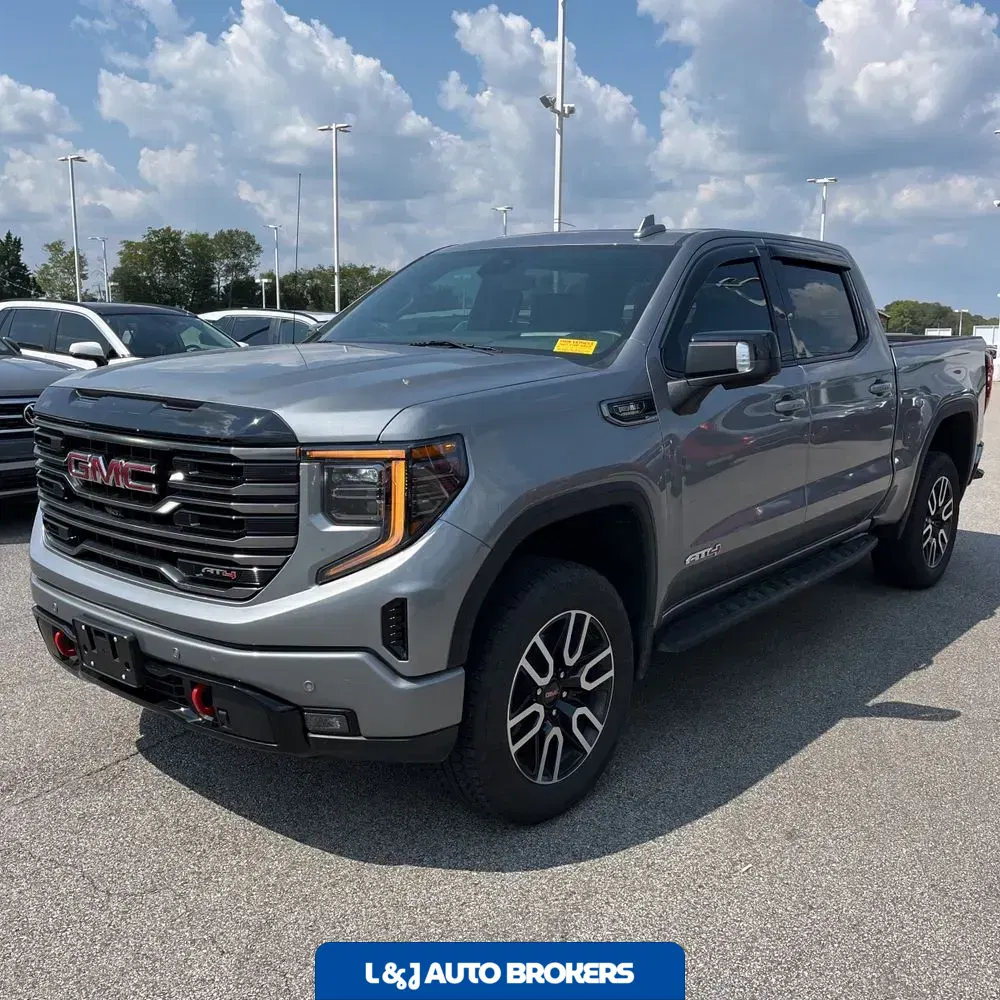 2025 GMC Sierra 1500 AT4