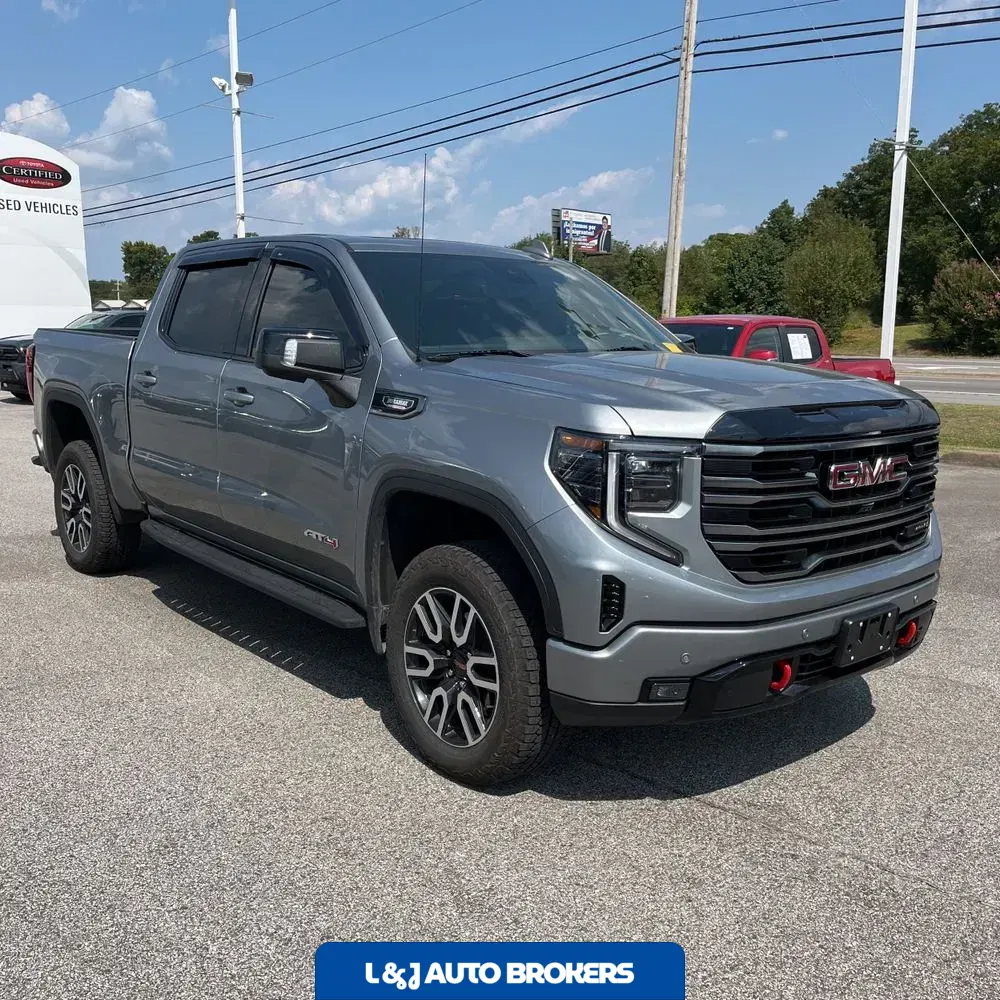 2025 GMC Sierra 1500 AT4