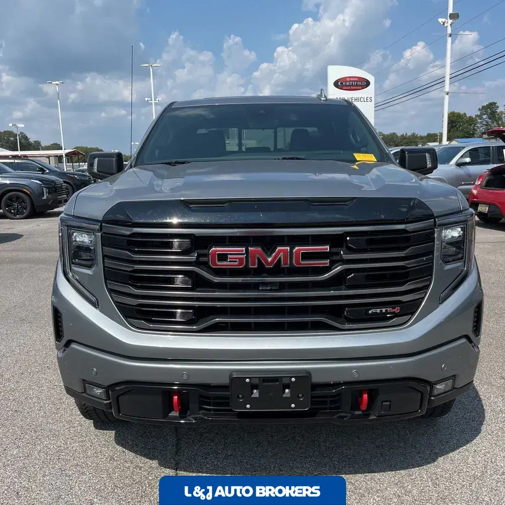 2025 GMC Sierra 1500 AT4