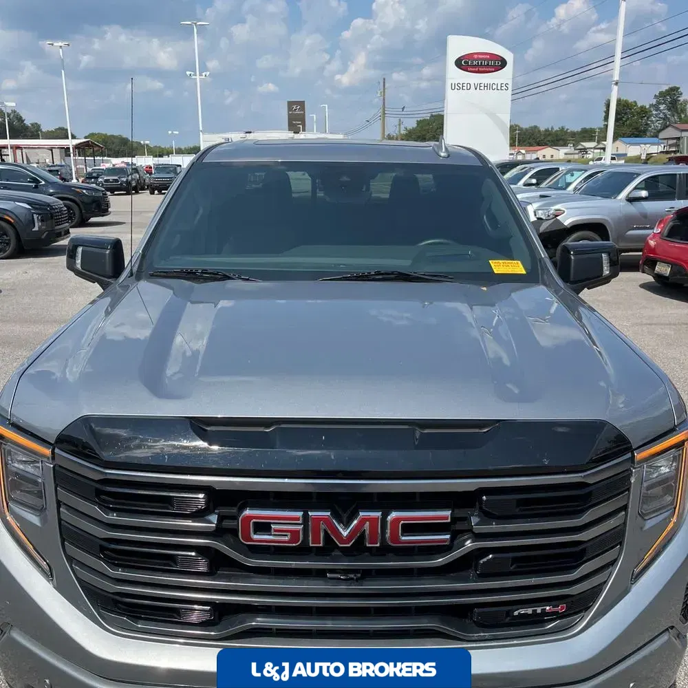 2025 GMC Sierra 1500 AT4
