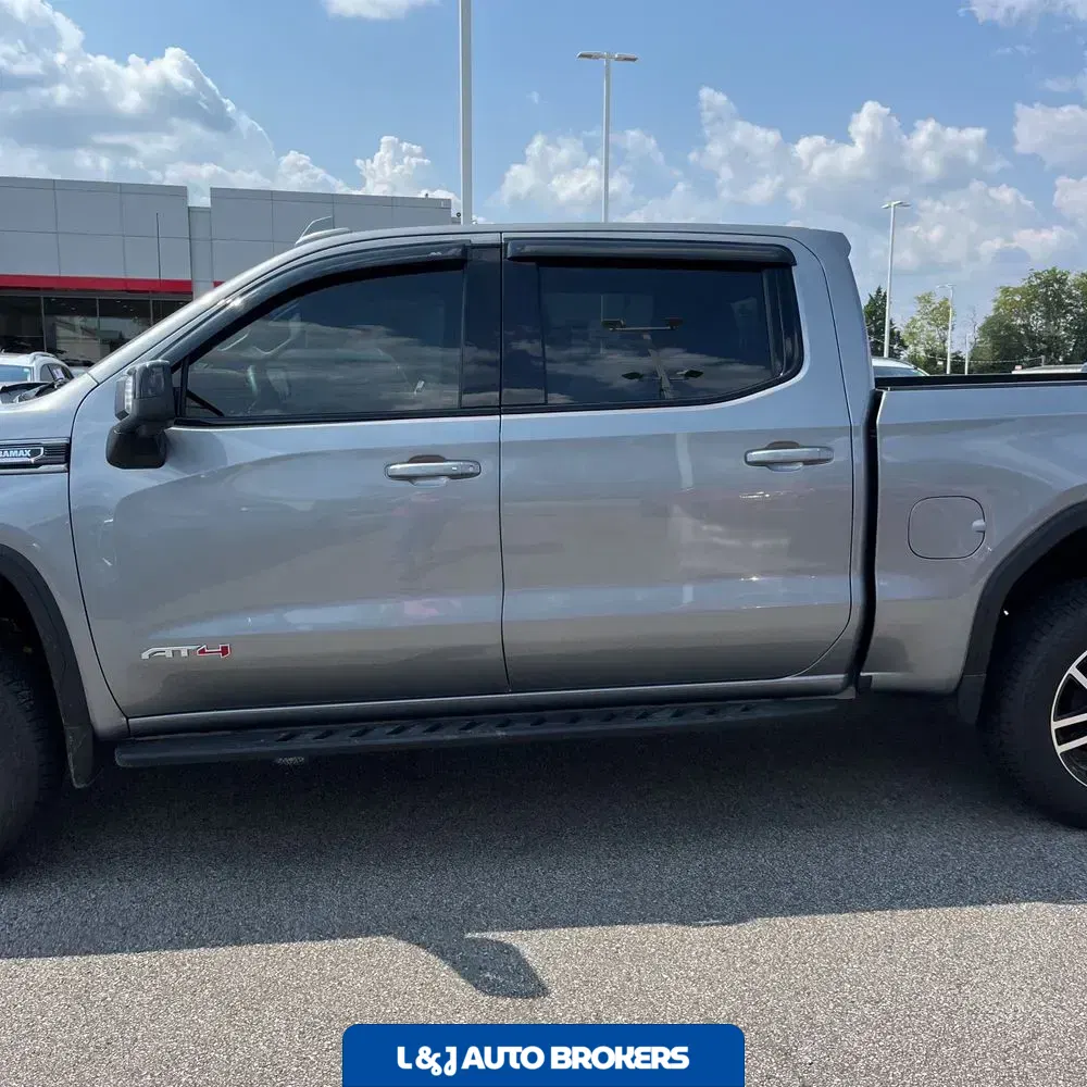 2025 GMC Sierra 1500 AT4