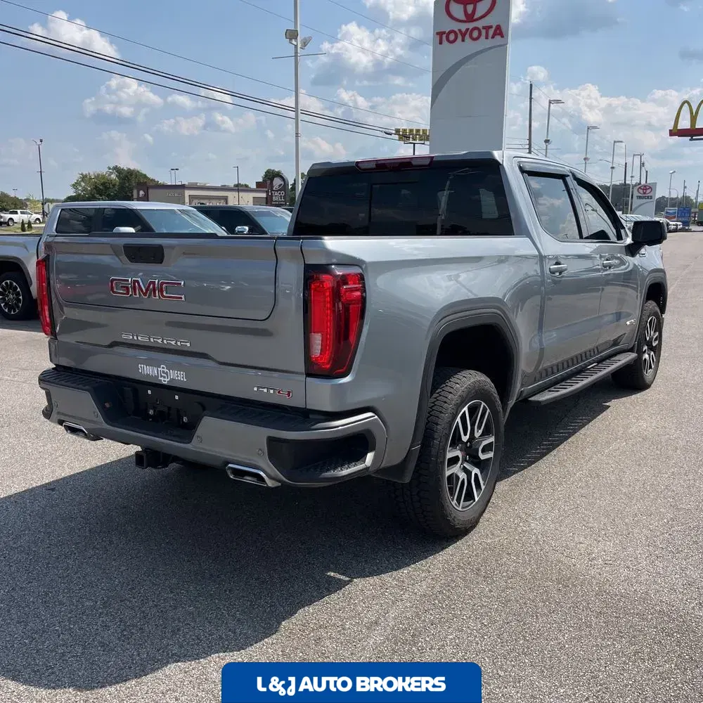 2025 GMC Sierra 1500 AT4