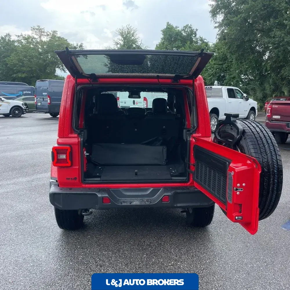 2025 Jeep Wrangler Sahara