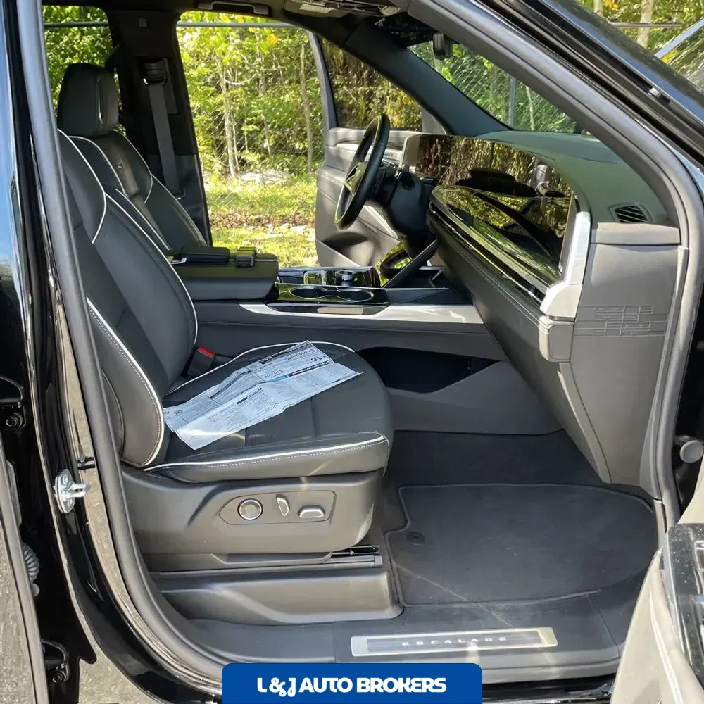 2025 Cadillac Escalade Sport