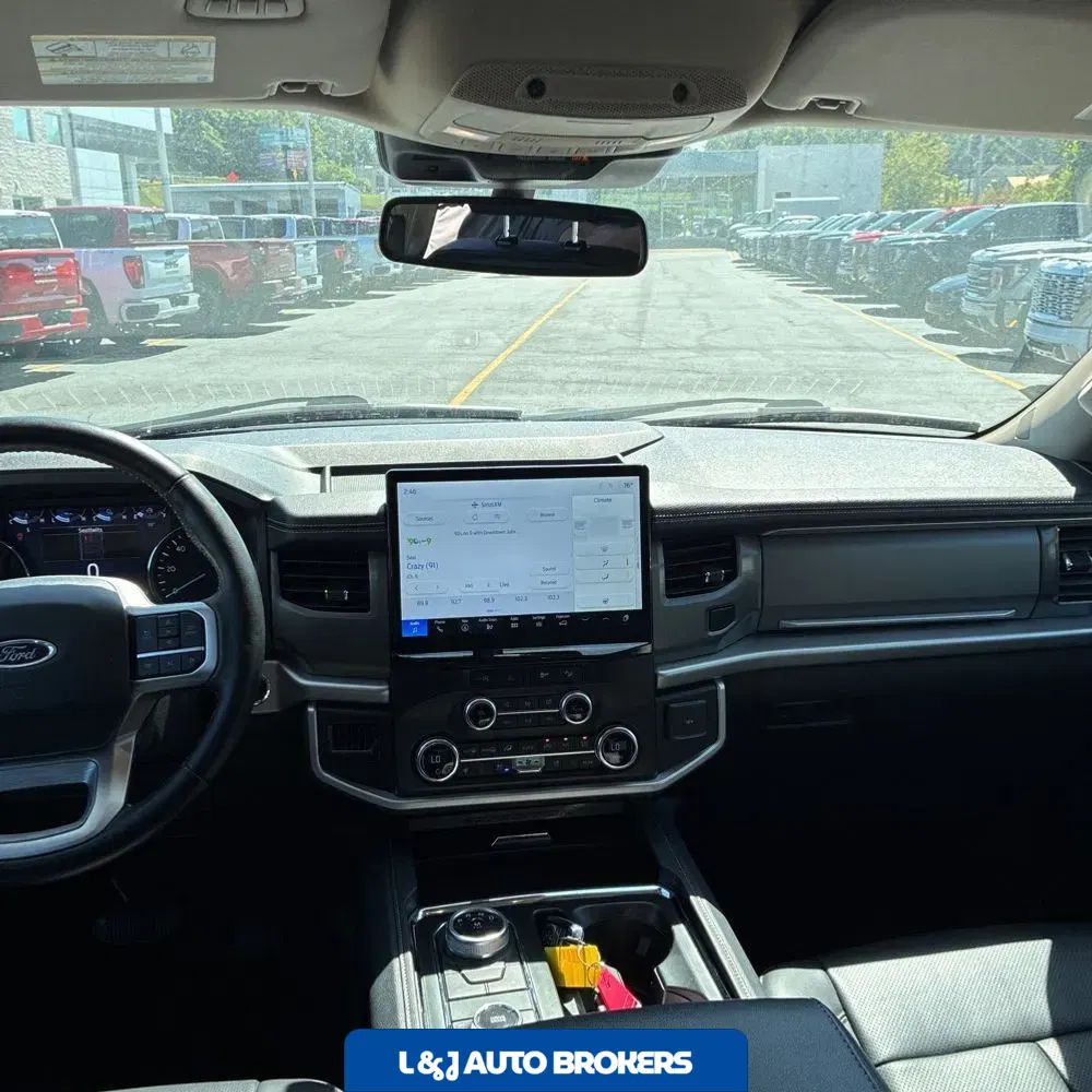 2024 Ford Expedition XLT
