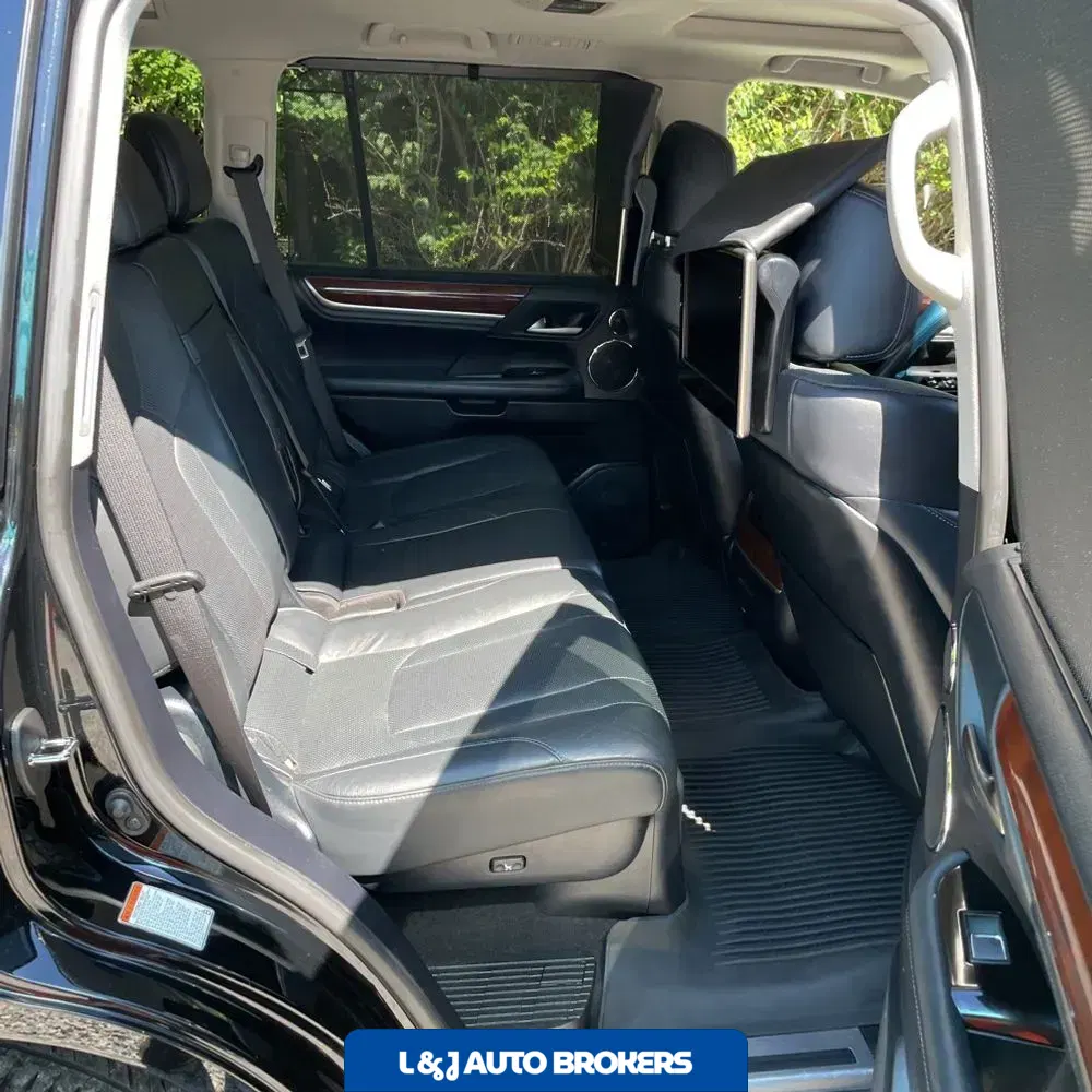 2021 Lexus LX 570 Three-Row