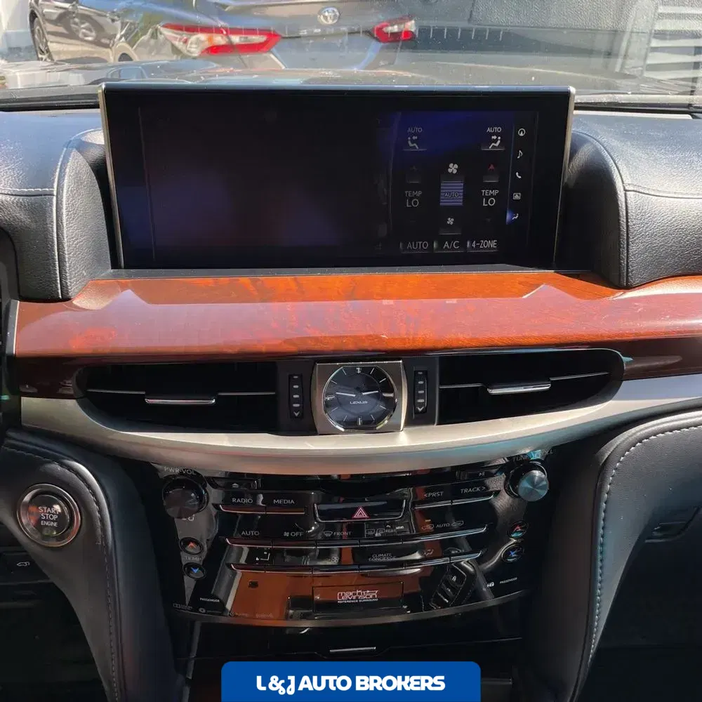 2021 Lexus LX 570 Three-Row