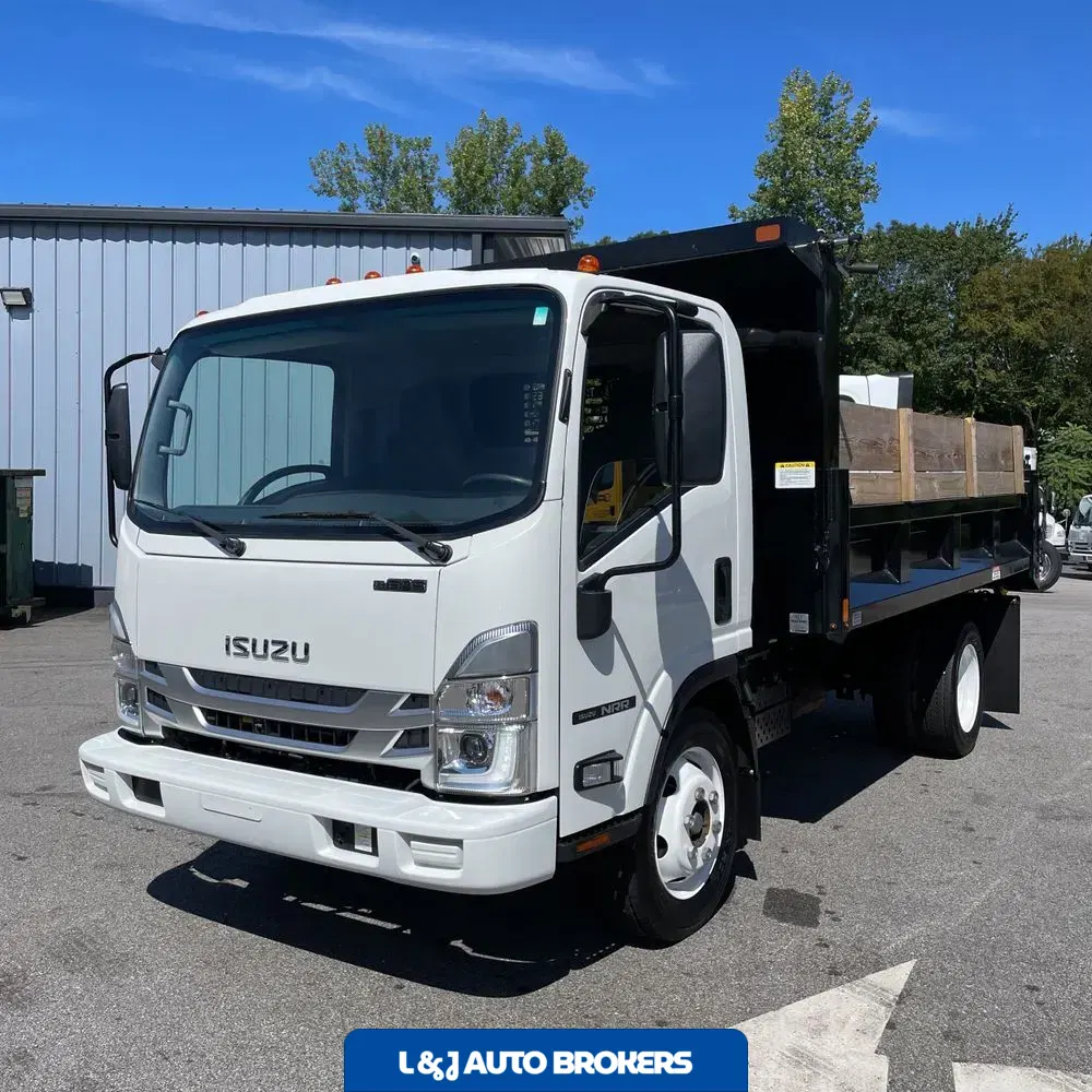 2025 Isuzu NRR NRR