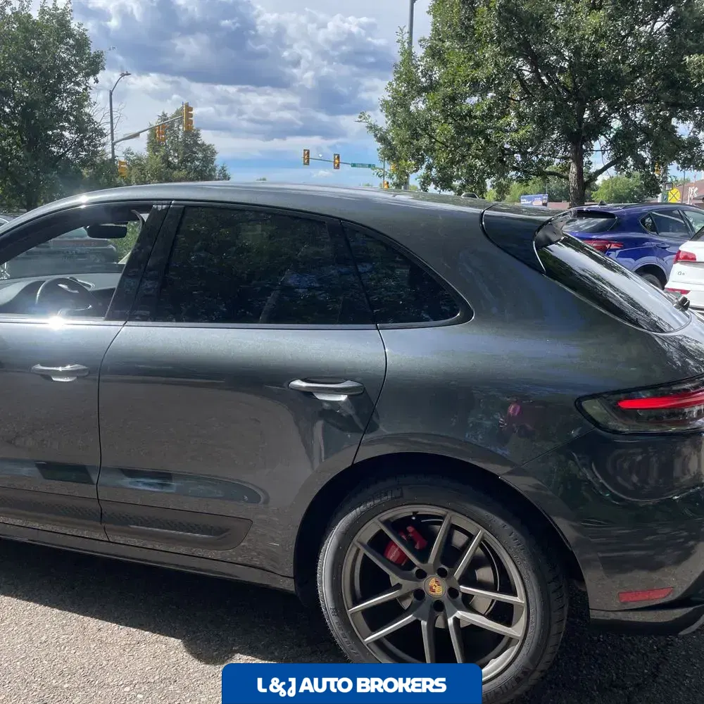 2022 Porsche Macan S