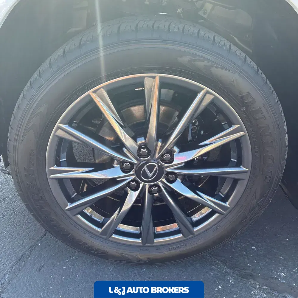 2024 Lexus LX 600 F SPORT Handling