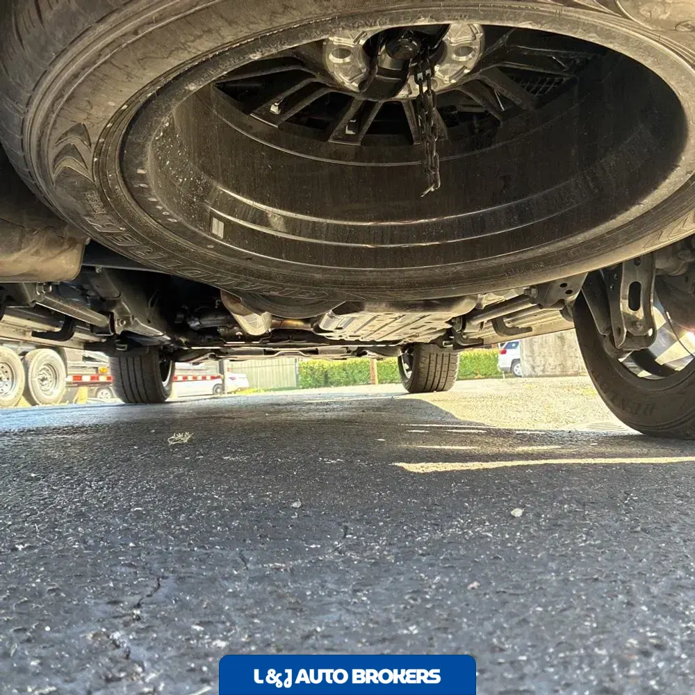 2024 Lexus LX 600 F SPORT Handling
