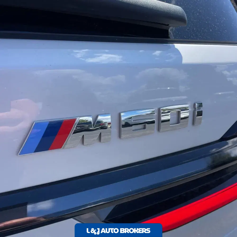 2024 BMW X7 M60i