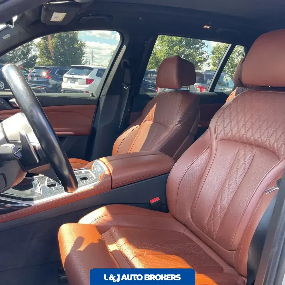 2024 BMW X7 M60i