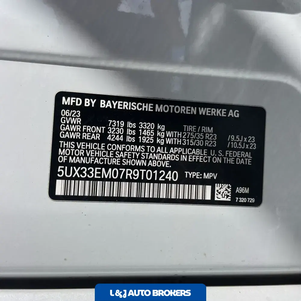 2024 BMW X7 M60i