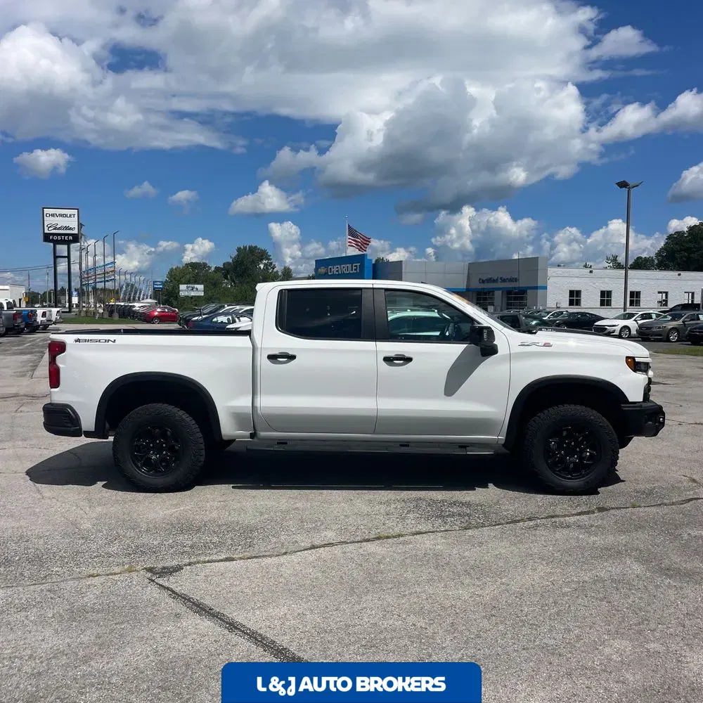 2023 Chevrolet Silverado 1500 ZR2