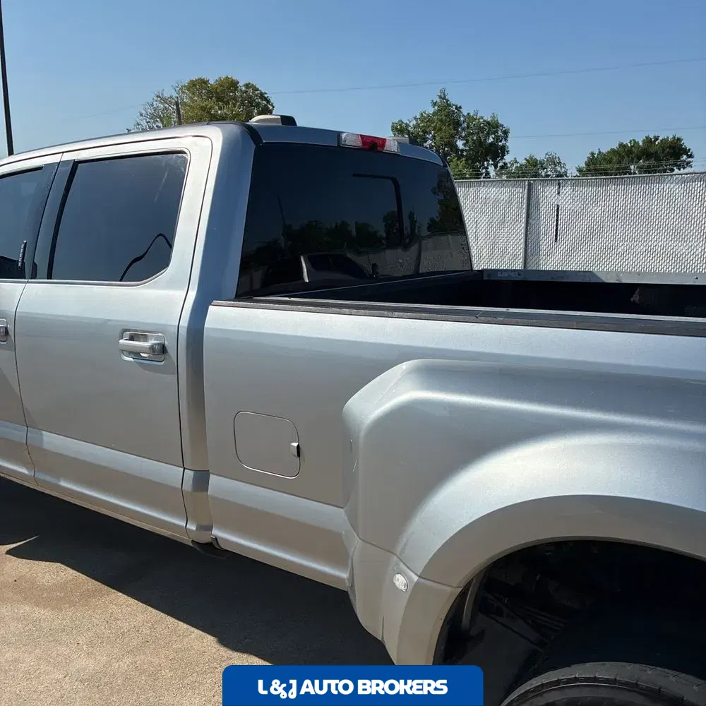 2022 Ford F-450 Super Duty Limited
