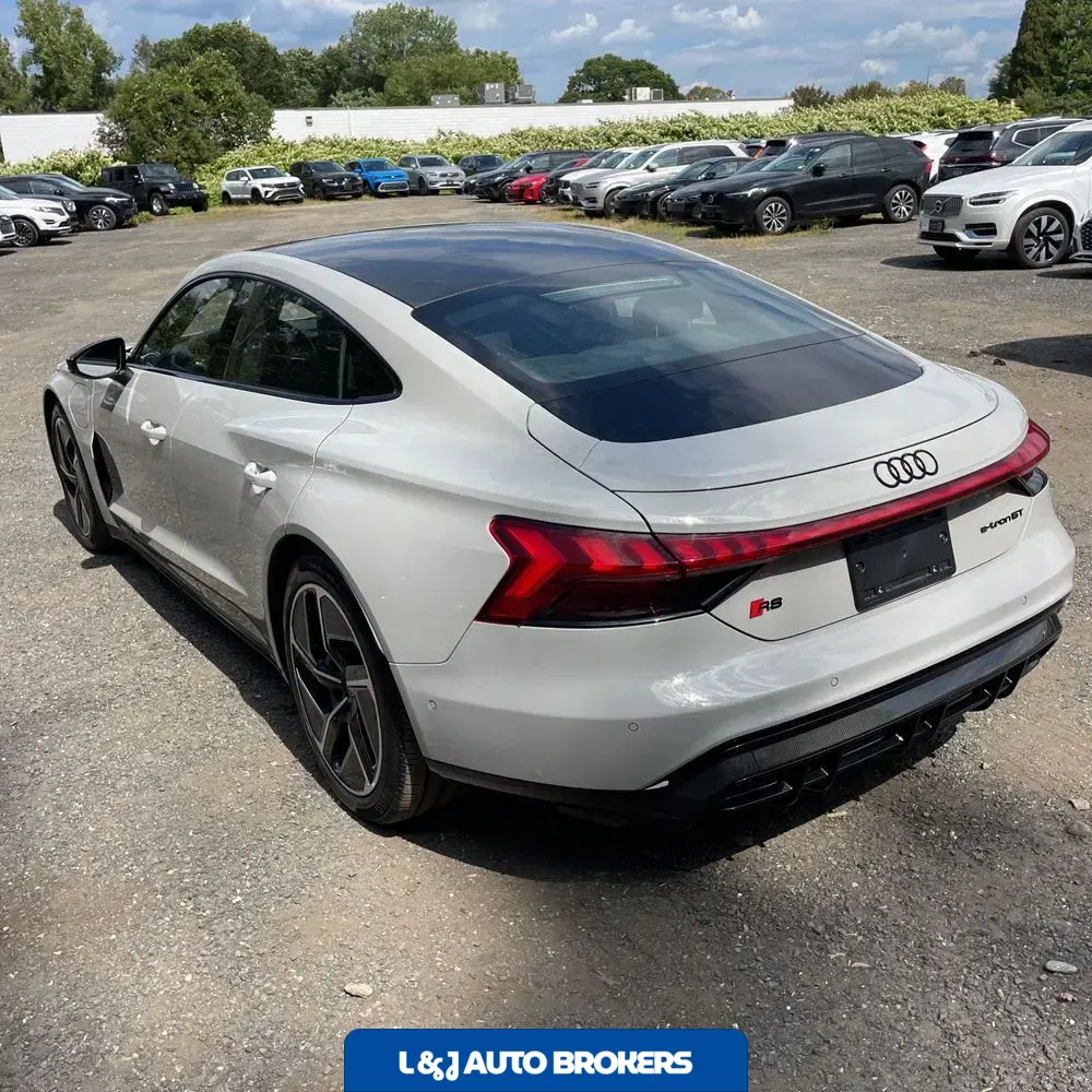 2023 Audi e-tron GT RS