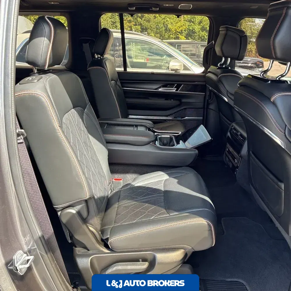 2024 Jeep Grand Wagoneer Series III Obsidian