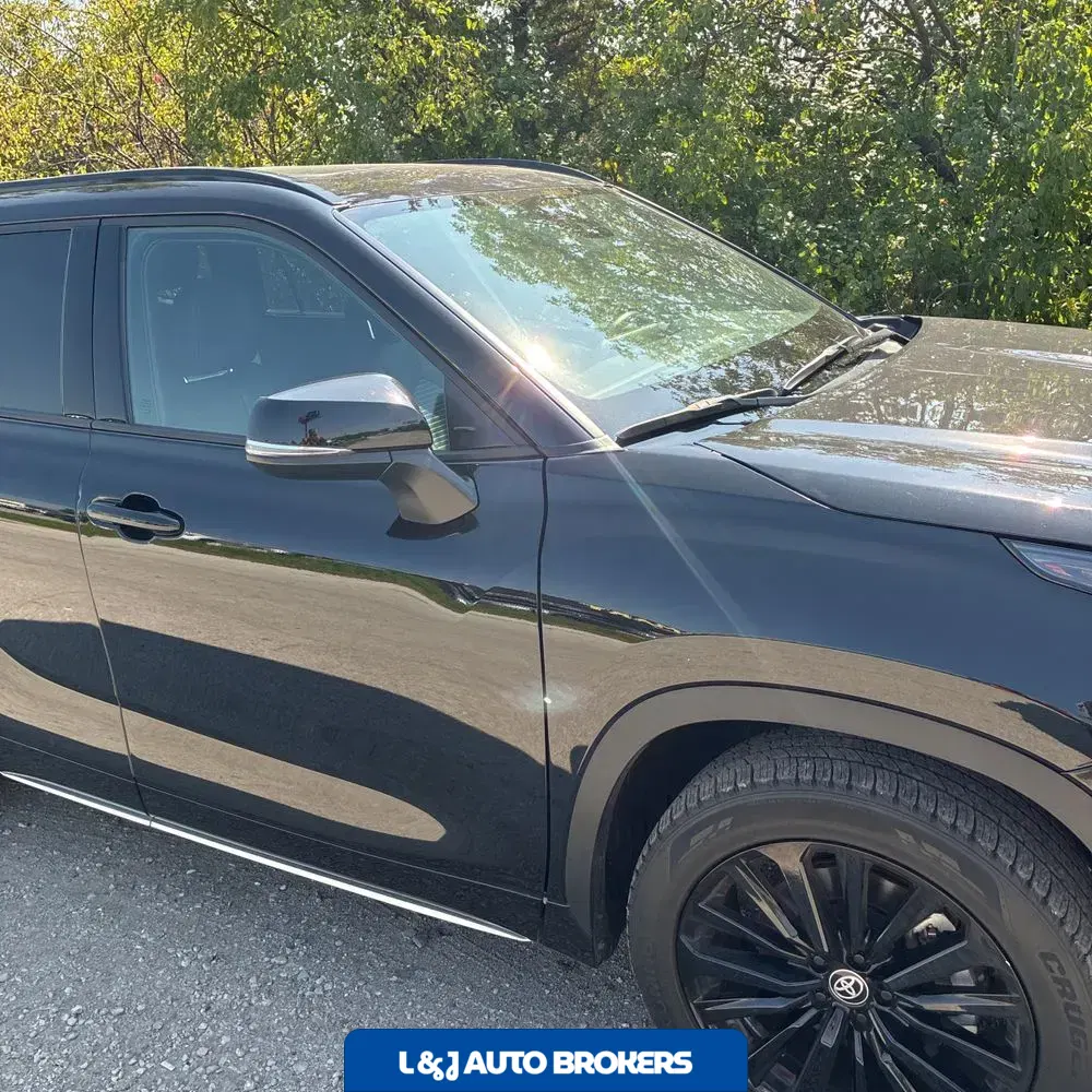 2025 Toyota Highlander XSE