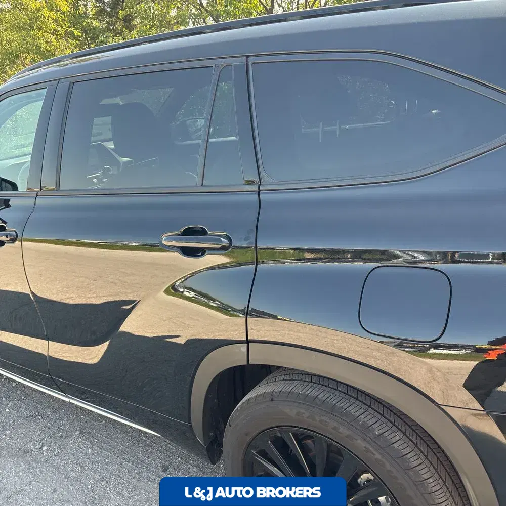 2025 Toyota Highlander XSE