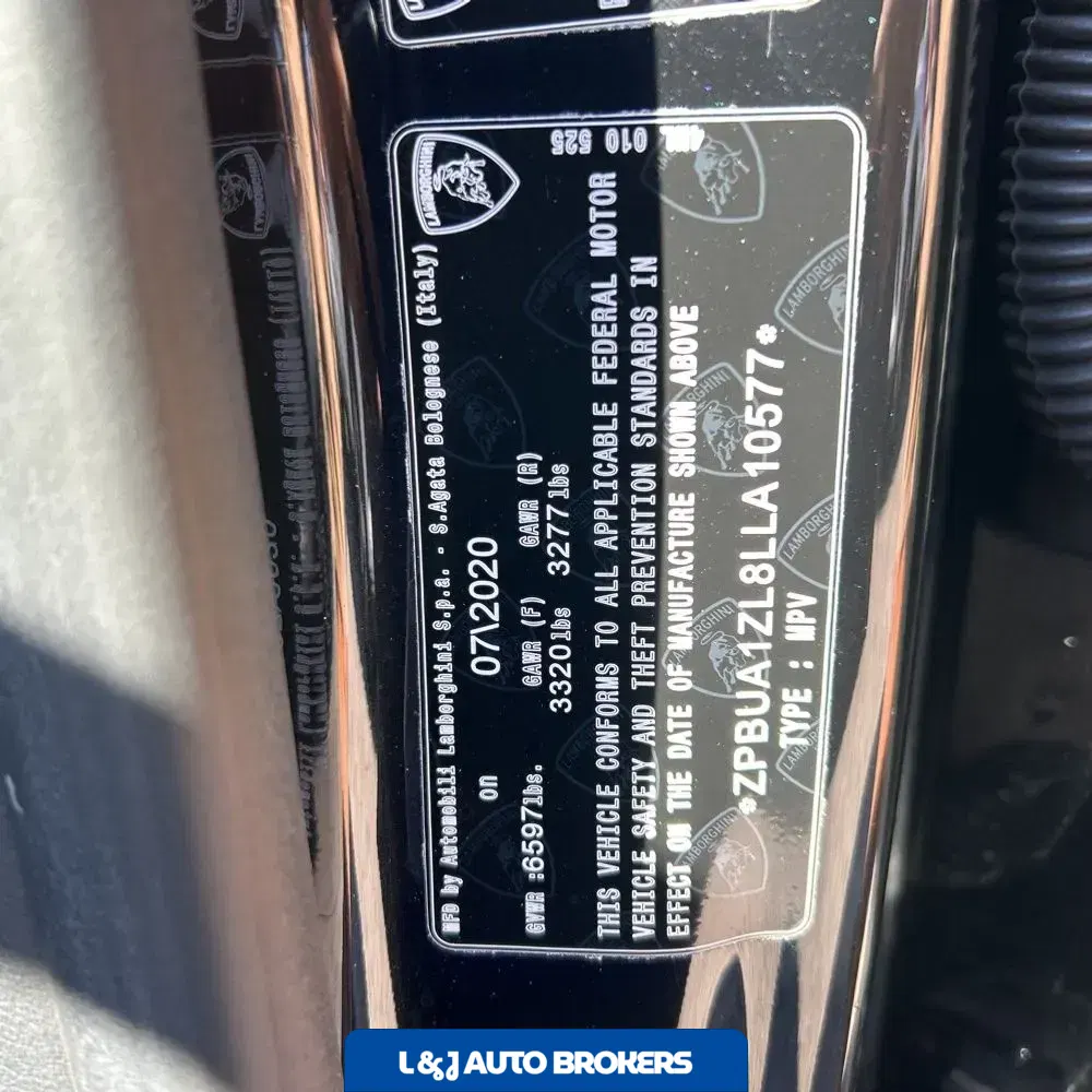 2020 Lamborghini Urus Base