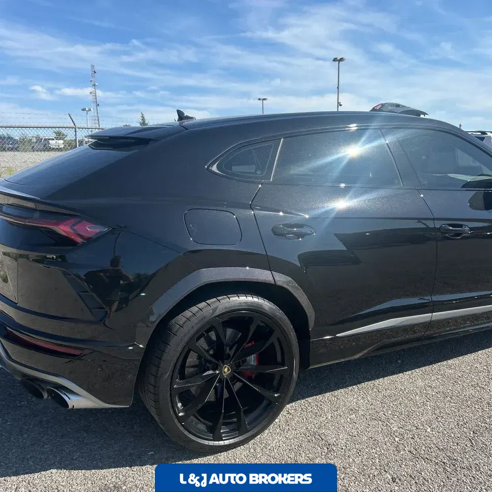2020 Lamborghini Urus Base
