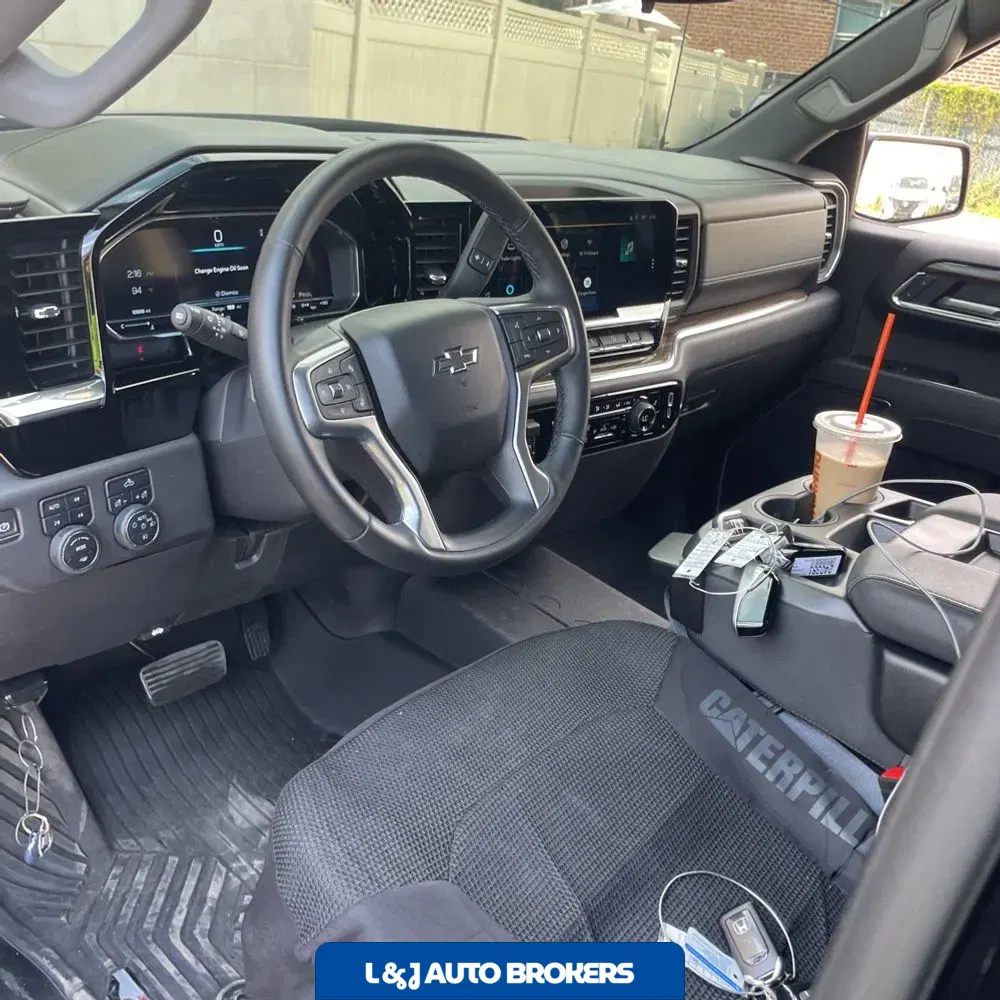 2023 Chevrolet Silverado 1500 RST