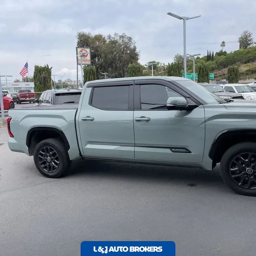 2024 Toyota Tundra Platinum