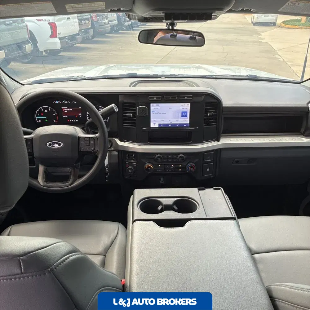 2024 Ford F-350 Super Duty XL