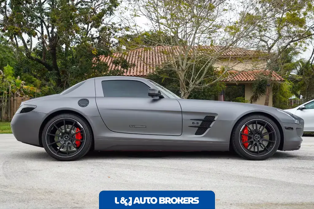 2012 Mercedes-Benz SLS AMG AMG Coupe