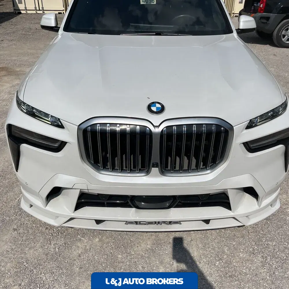 2024 BMW X7 Alpina XB7