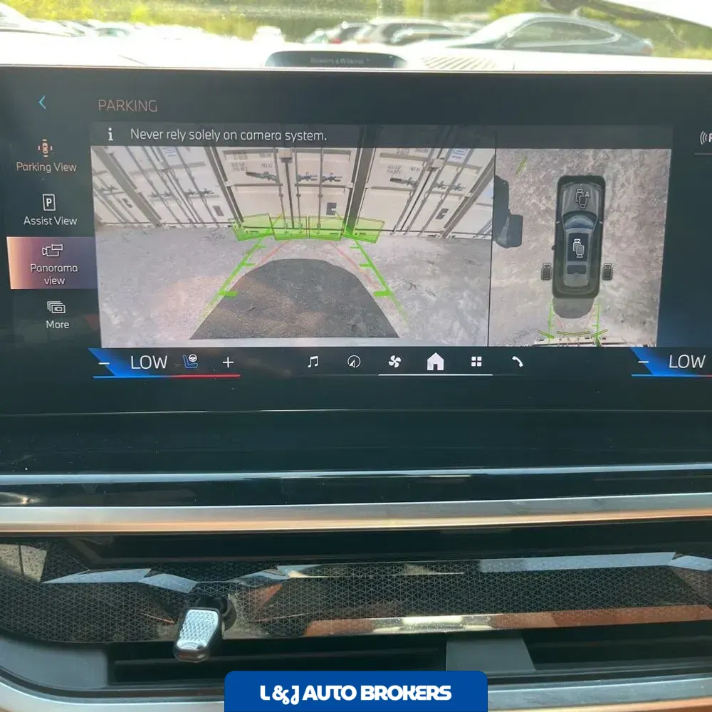 2024 BMW X7 Alpina XB7