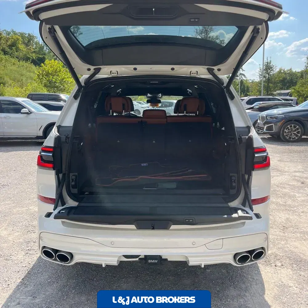 2024 BMW X7 Alpina XB7