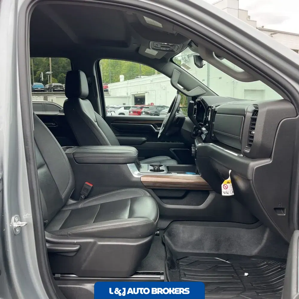 2024 Chevrolet Silverado 3500HD LT
